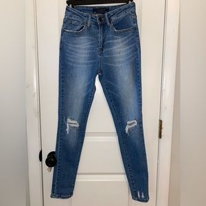 Risen high waisted skinny jeans